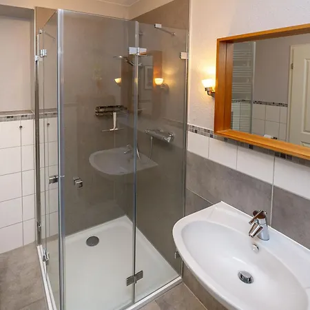 Seerose - 02 Sellin (Rugen)